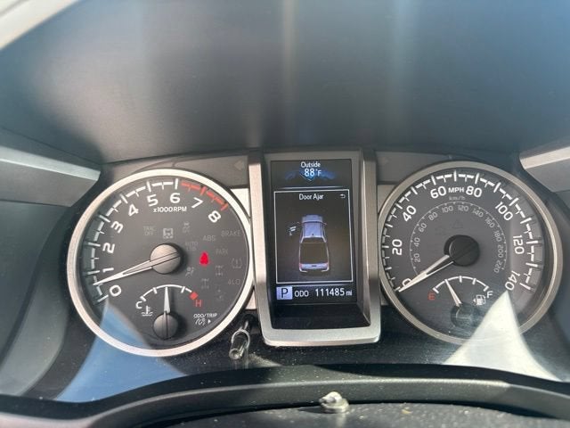 2023 Toyota Tacoma SR5 Double Cab 5' Bed V6 AT