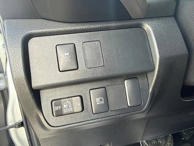 2023 Toyota Tacoma SR5 Double Cab 5' Bed V6 AT