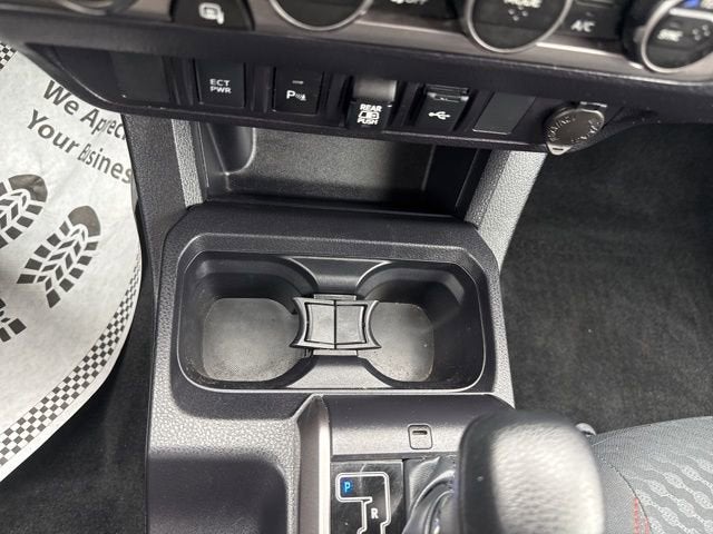 2023 Toyota Tacoma SR5 Double Cab 5' Bed V6 AT