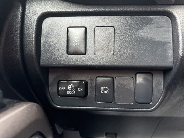 2023 Toyota Tacoma SR5 Double Cab 5' Bed V6 AT