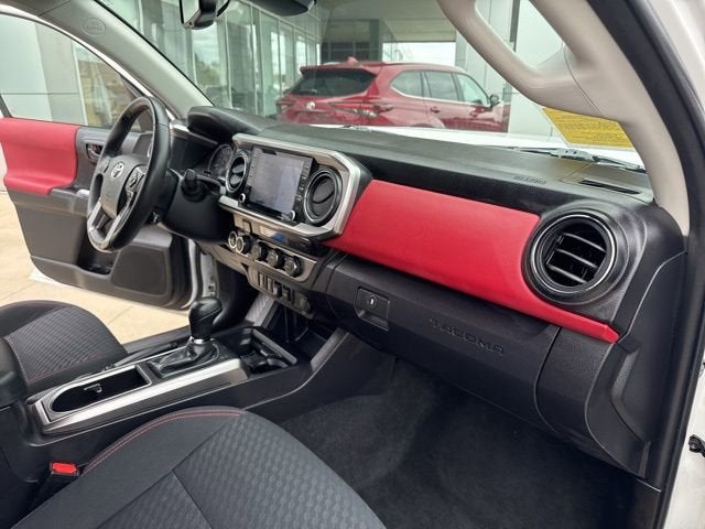 2023 Toyota Tacoma SR5 Double Cab 5' Bed V6 AT