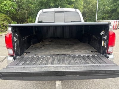 2021 Toyota Tacoma SR Double Cab 5' Bed V6 AT