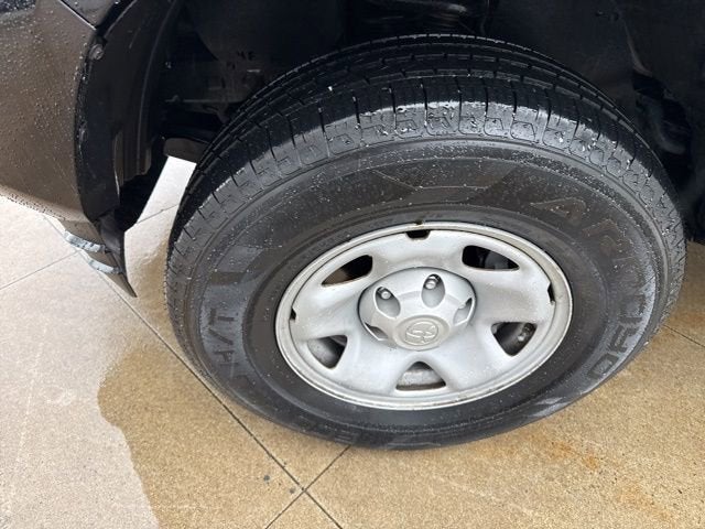 2023 Toyota Tacoma SR Double Cab 5' Bed V6 AT