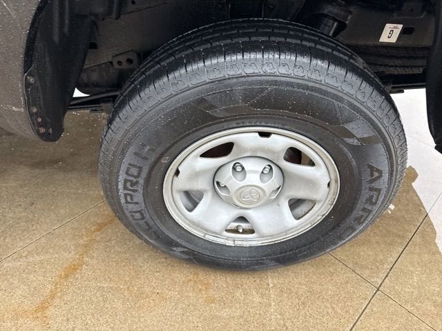 2023 Toyota Tacoma SR Double Cab 5' Bed V6 AT