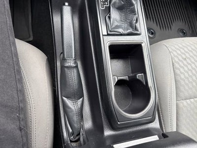 2023 Toyota Tacoma SR Double Cab 5' Bed V6 AT