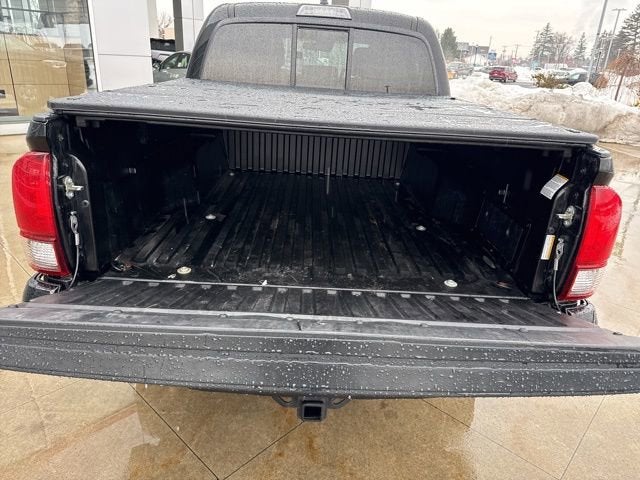 2023 Toyota Tacoma SR Double Cab 5' Bed V6 AT