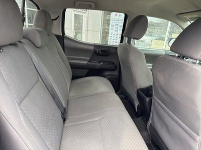 2023 Toyota Tacoma SR Double Cab 5' Bed V6 AT