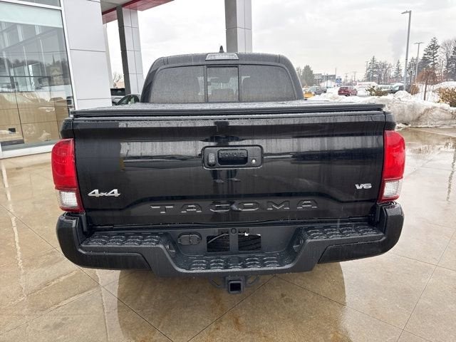2023 Toyota Tacoma SR Double Cab 5' Bed V6 AT