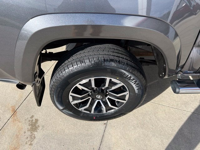 2023 Toyota Tacoma TRD Sport Double Cab 5' Bed V6 AT