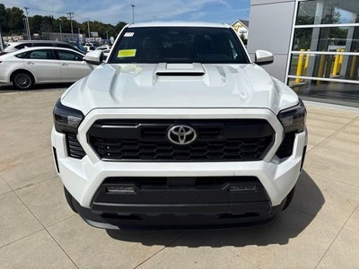 2025 Toyota Tacoma Base