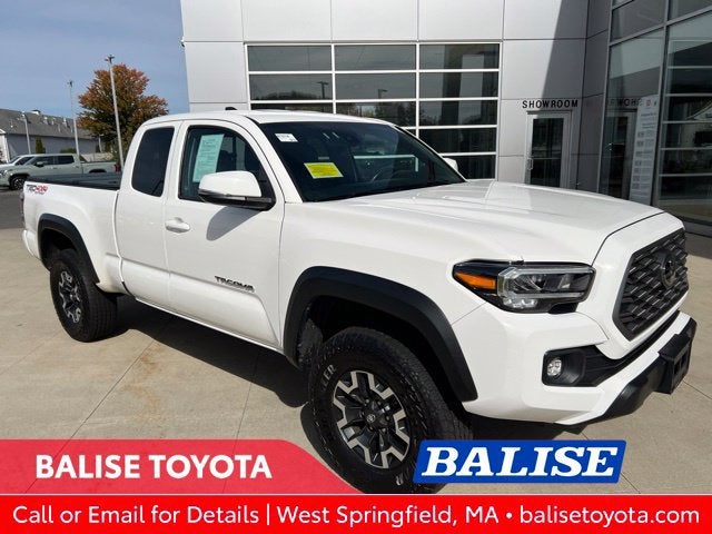 2022 Toyota Tacoma Base