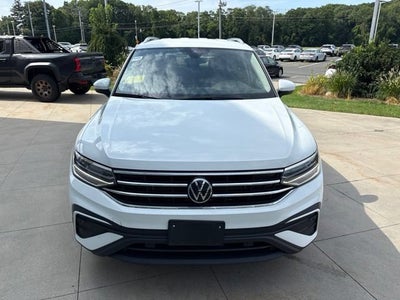 2024 Volkswagen Tiguan Base