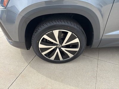 2022 Volkswagen Taos SE FWD
