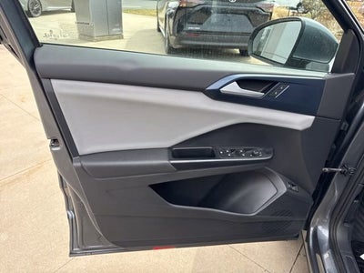 2022 Volkswagen Taos SE FWD