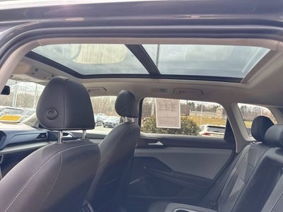 2022 Volkswagen Taos SE FWD