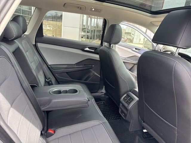 2022 Volkswagen Taos SE FWD