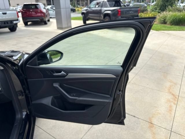 2024 Volkswagen Jetta S Auto