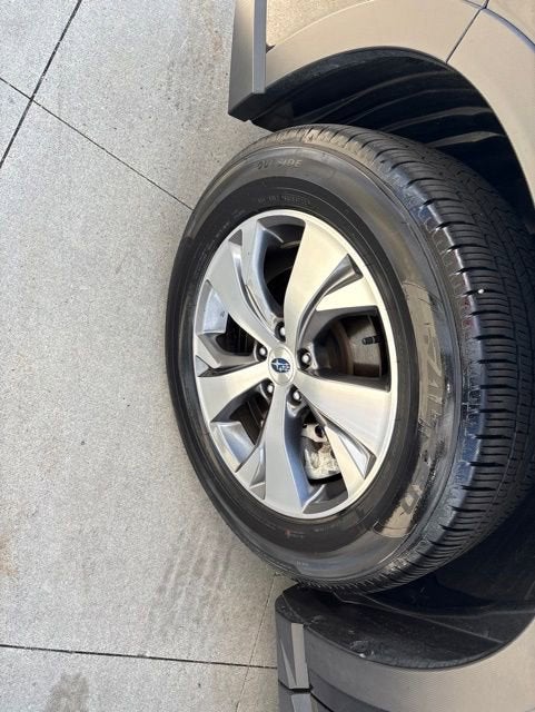 2023 Subaru Ascent Premium 8-Passenger