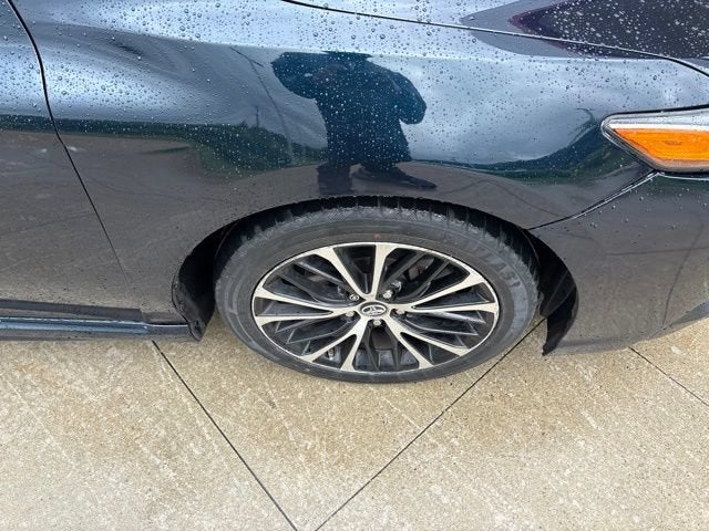 2018 Toyota Camry SE Auto