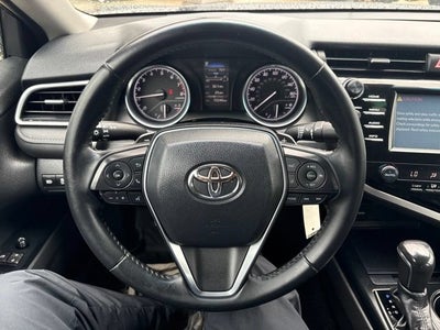 2018 Toyota Camry SE Auto