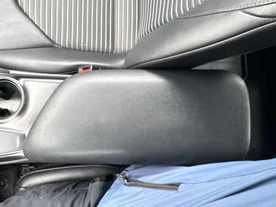 2018 Toyota Camry SE Auto