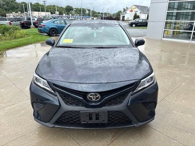 2018 Toyota Camry SE Auto
