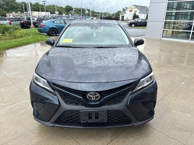2018 Toyota Camry SE Auto