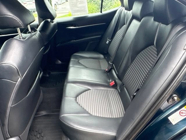 2018 Toyota Camry SE Auto