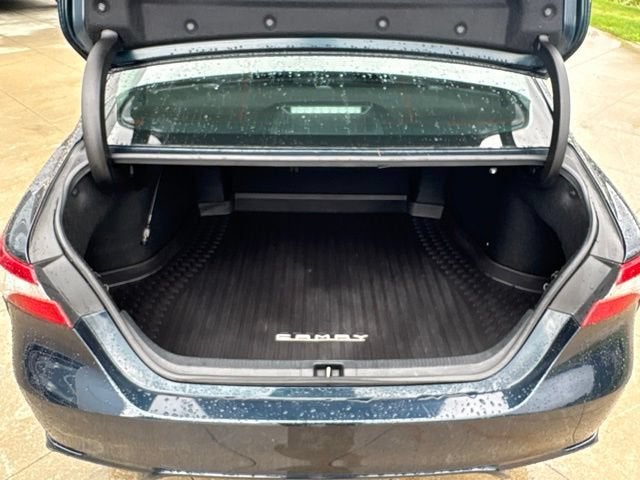 2018 Toyota Camry SE Auto