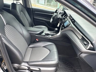 2018 Toyota Camry SE Auto
