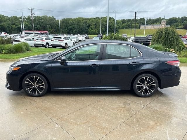 2018 Toyota Camry SE Auto