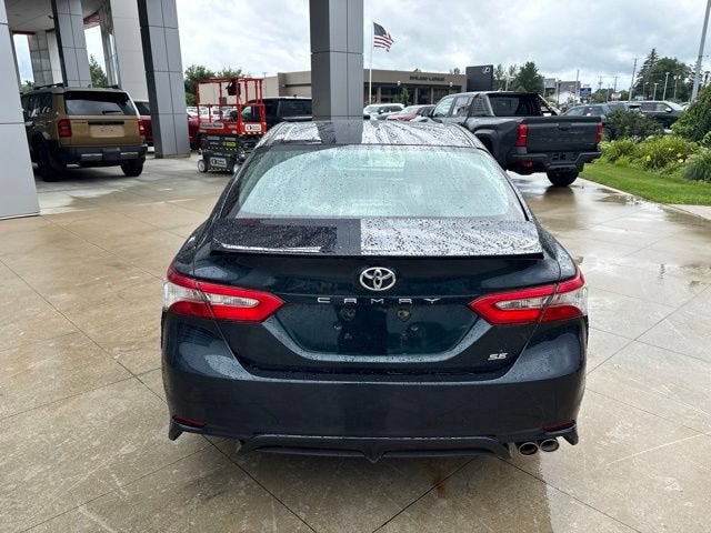 2018 Toyota Camry SE Auto