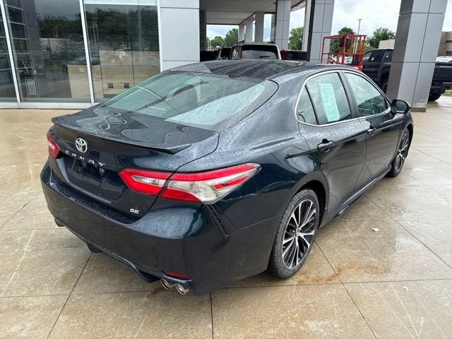 2018 Toyota Camry SE Auto