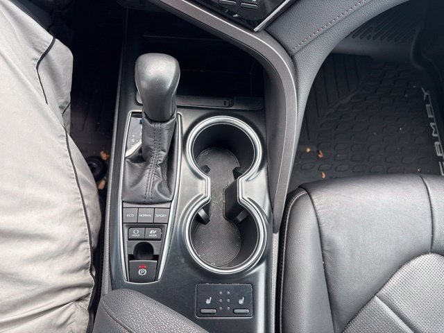 2018 Toyota Camry Hybrid Base