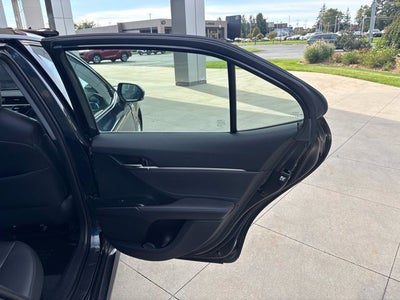 2018 Toyota Camry Hybrid Base