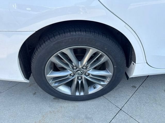 2017 Toyota Camry SE Auto