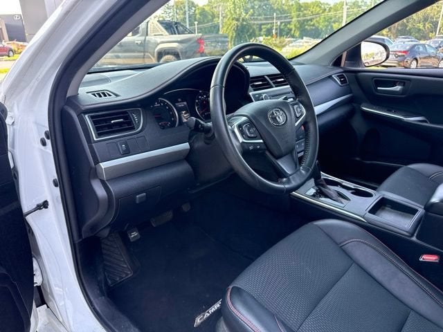 2017 Toyota Camry SE Auto