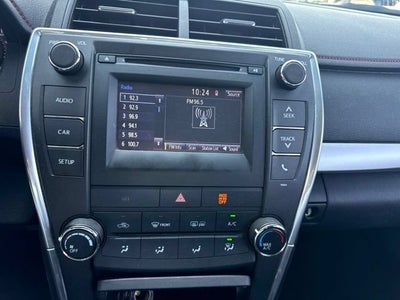 2017 Toyota Camry SE Auto