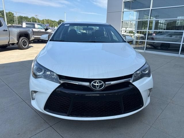 2017 Toyota Camry SE Auto