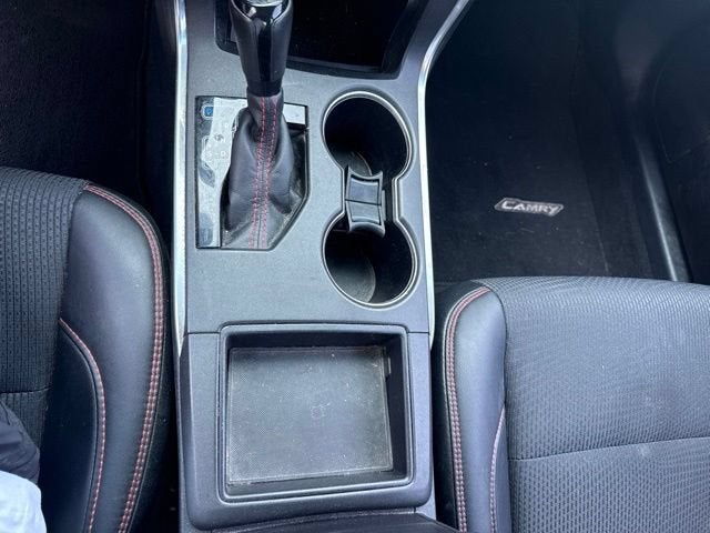 2017 Toyota Camry SE Auto