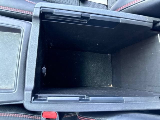 2017 Toyota Camry SE Auto