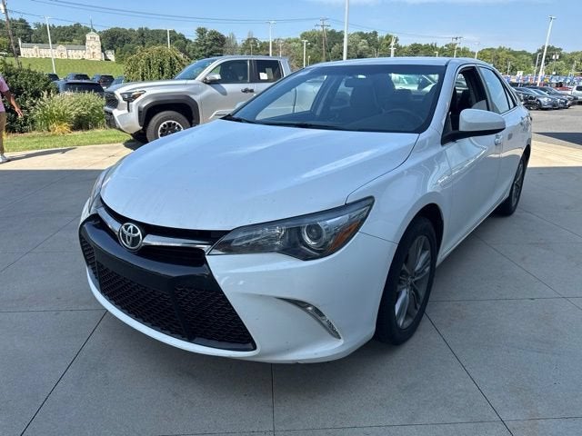 2017 Toyota Camry SE Auto