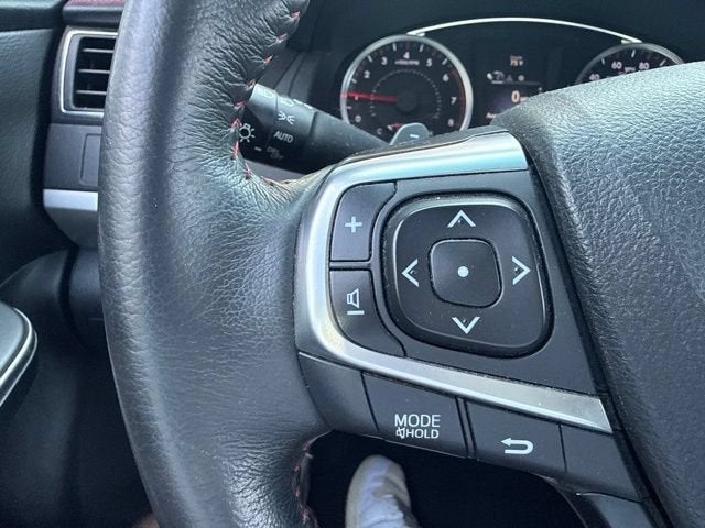 2017 Toyota Camry SE Auto