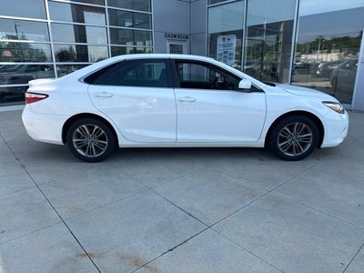 2017 Toyota Camry SE Auto
