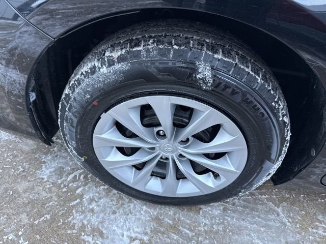 2017 Toyota Camry LE Auto