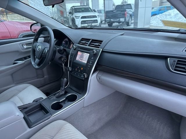 2017 Toyota Camry LE Auto