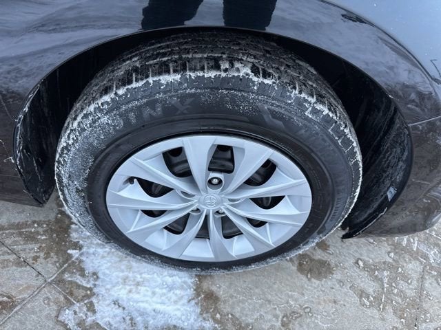 2017 Toyota Camry LE Auto