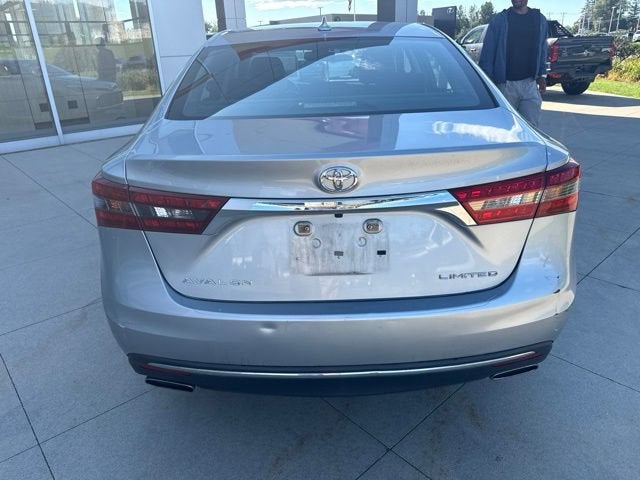 2016 Toyota Avalon 4dr Sdn Limited