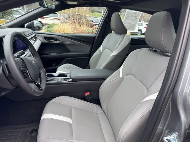 2026 Toyota Camry SE AWD