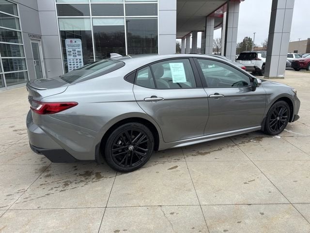 2026 Toyota Camry SE AWD